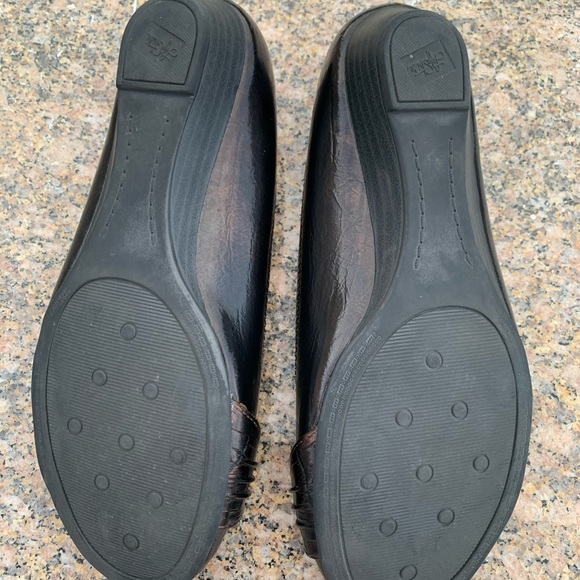 Two tones shoes - Picture 4 of 5